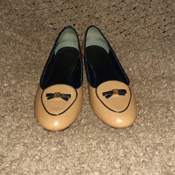 TORY BURCH-Dakota-Tan/Black Leather-Bow-Smoking Flats-Classic-Sz 5.5-Excellent - Picture 3 of 7